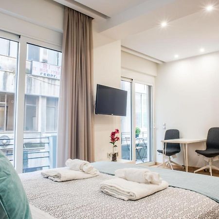 A25 Pristine & Sunny Flat With Balcony At Downtown Athens Lägenhet Exteriör bild