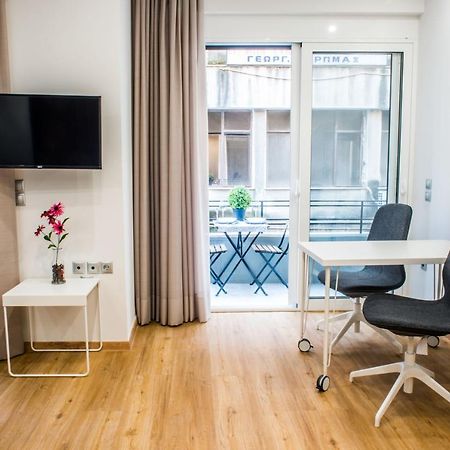 A25 Pristine & Sunny Flat With Balcony At Downtown Athens Lägenhet Exteriör bild